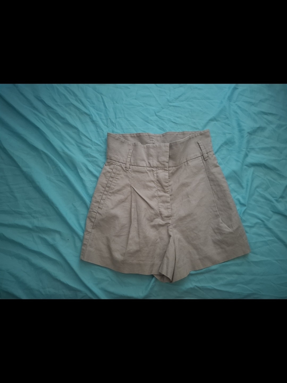 Wilfred High-Waist Tailored Khaki Shorts
